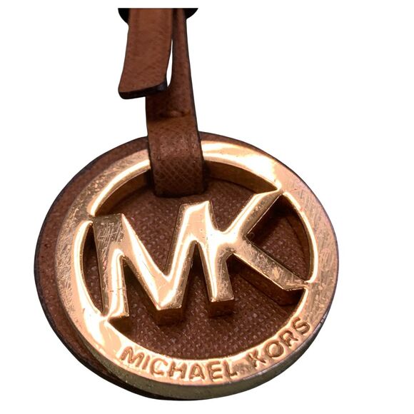 Michael Kors Bag Charm Round Leather and Gold Tone Logo with Leather Belt Buckle - Picture 2 of 8